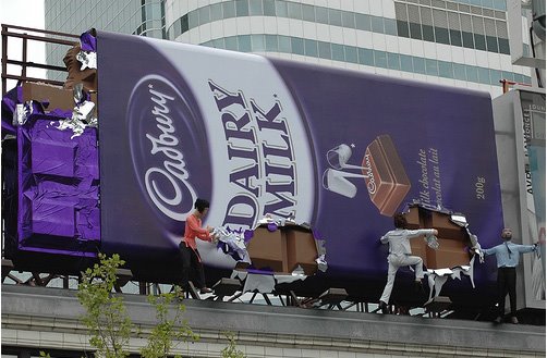 9-07-Guerilla_CadburyChoc1.jpg